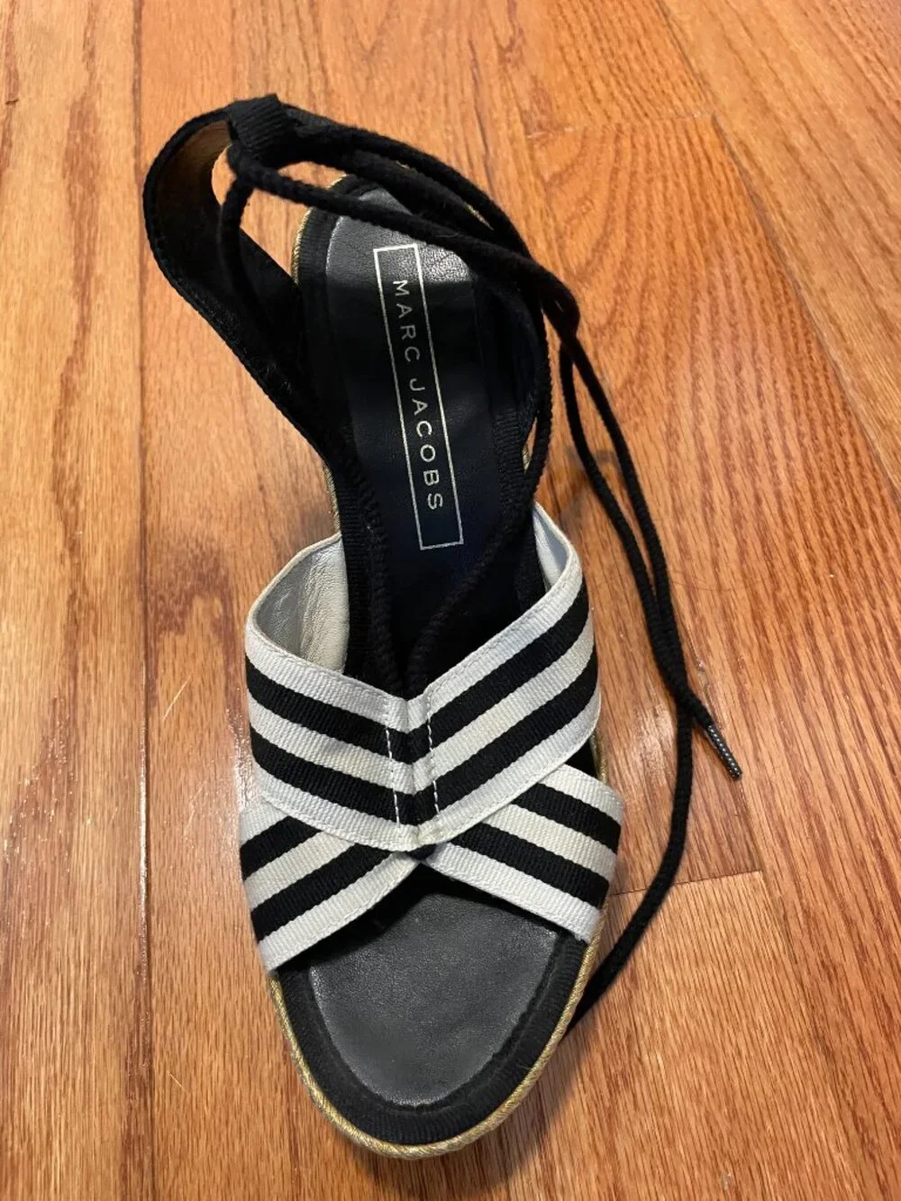 Marc Jacobs Dani Striped Canvas Wedge Espadrille Sandals Gold Heel Size 38